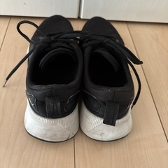 プーマ　靴　24.5の画像