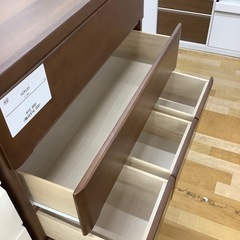 【トレファク　ラパーク岸和田店】ハイチェスト　ブラウン　の画像