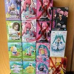 フィギュア　美少女系　１点　700円
