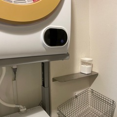 ステンレス　壁に付けられる棚　　の画像