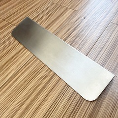 ステンレス　壁に付けられる棚　　の画像