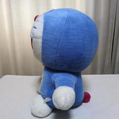 ドラえもん ぬいぐるみ時計の画像