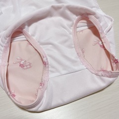 110サイズ 新品未使用  女の子用水着の画像