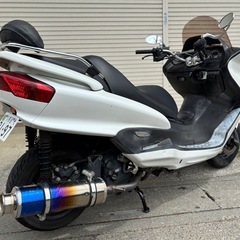 ⭐️マジェスティC250⭐️カスタムパーツ多数^_^自賠責3年付❗️バッテリー・シート・プラグなど新品交換済みで快調⭐️250ccビッグスクーター⭐️の画像