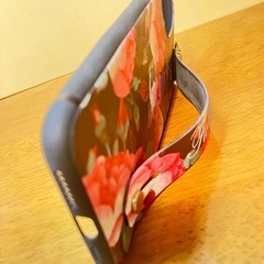 iPhone11 Pro Max用の花柄のスマートフォンケース　新品　未使用の画像