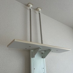 突っ張りタイプテレビ台の画像
