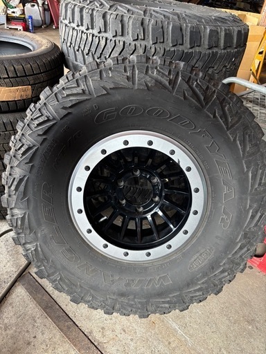 ランクル等に315/75Ｒ16タイヤアルミセット