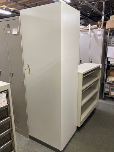 生興 片開き書庫 幅60cmキャビネット カギ有 中古