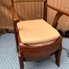 自動快適脱臭　家具調トイレの画像