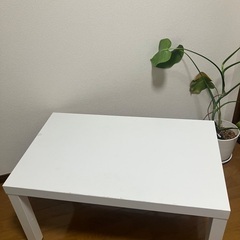 IKEAのテーブル無料でお譲りしますの画像