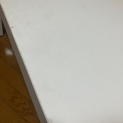 IKEAのテーブル無料でお譲りしますの画像