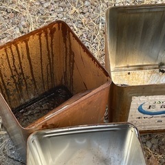 サラダ油の
一斗缶の画像