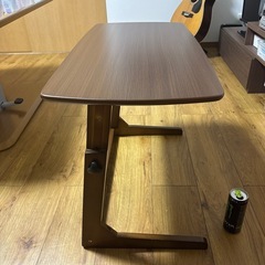 高さ4段階調整できる木目調テーブル DBR ニトリの画像