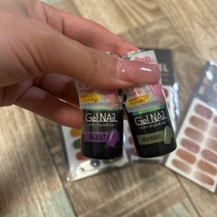 ジェルネイルセット　ネイルシール　セリアの画像