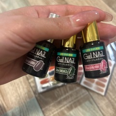 ジェルネイルセット　ネイルシール　セリアの画像