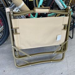 美品！ ディレクターチェア キャンプ アウトドア ミニ 折りたたみチェア 折り畳み イス ベージュ 札幌市手稲区の画像