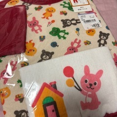 新品未開封　キッズ　パジャマ　　95の画像