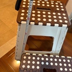 折り畳み踏み台2個の画像