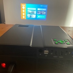 【中古品
】プロジェクター Yaber V10 1080Pの画像