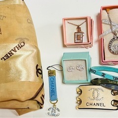 CHANEL COCO パルファン　N°5トワレット　その他おまけ多数　ピアス　財布　ネックレス　ヘアゴム　スカーフ　ストラップ　の画像
