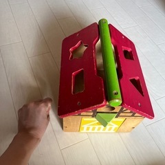 木のお家　おもちゃの画像