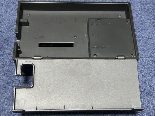 【本日お取引完了限定】Nintendo Switch本体（ケース、メモリーカード+おまけ付）