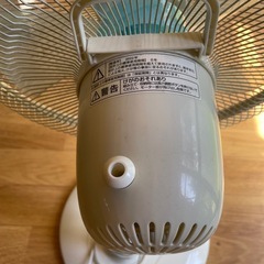 普通の扇風機の画像