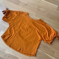 C’EST MOIJEU トップスの画像