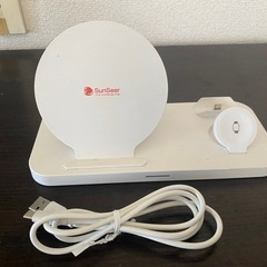 ワイヤレス充電器iPhone/AirPods /Apple watch 同時充電の画像