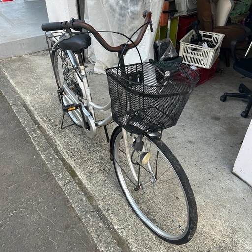 普通のママチャリ　自転車　26インチ