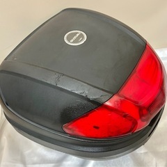 バイク リアボックス  スズキ 中古 鍵１つの画像