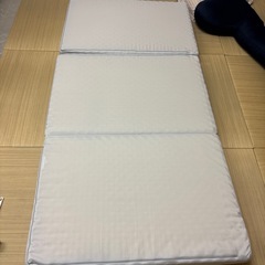 シングルマットレスの画像