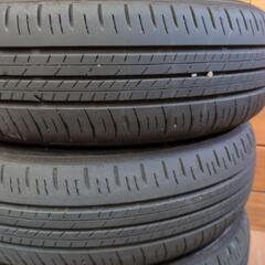 ダンロップ165/65R14　タイヤの画像