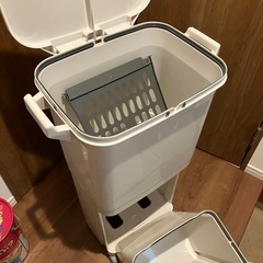 ゴミ箱の画像