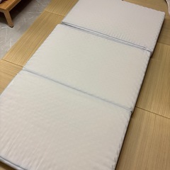 シングルマットレスの画像
