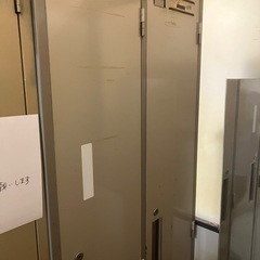 【平日10〜15時】オフィス　ロッカー　2連　3連の画像