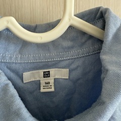 UNIQLO ワイシャツ 140サイズの画像