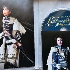 宝塚歌劇団のDVD「ベルサイユのばら－オスカル編－（'06年雪組・宝塚 アンドレ役替り：春野寿美礼）」の画像