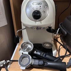 【お譲り先決定】デロンギ　エスプレッソコーヒーマシンの画像