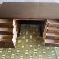 高級家具両袖デスク　書斎机の画像