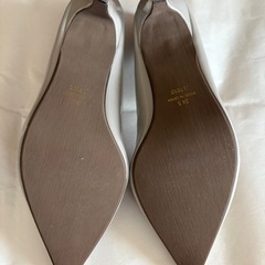 【新品】Menue パンプス 24.5cmの画像