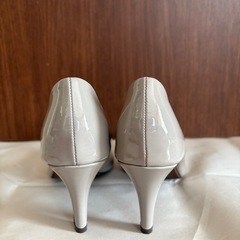 【新品】Menue パンプス 24.5cmの画像
