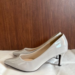 【新品】Menue パンプス 24.5cmの画像