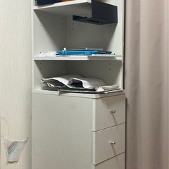 洗面所にスリムで大容量な収納棚ですの画像