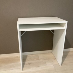 美品　IKEA デスクの画像