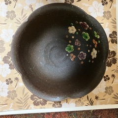インテリアでもお菓子入れでも　梅の花見も乙なものの画像