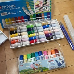 絵の具セットの画像