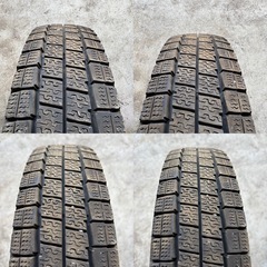 B-6 タイヤ  中古 高年式  バリ山　DUNLOP WINTER MAXX LV01 STUDLESS 145/80R12 10本セットの画像