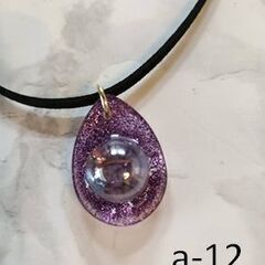 レジンペンダント　Gosoke angel dropの画像