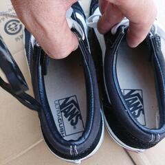 VANSオールドスクール黒白24.5の画像